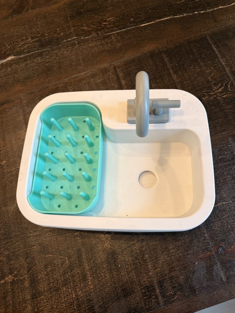 Lovevery - Kids Kitchen Sink Playset with working water feature